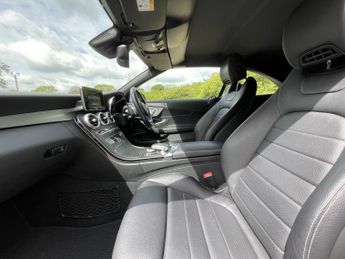 MERCEDES-BENZ C CLASS 2.0 C200 AMG Line