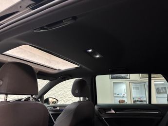 VOLKSWAGEN GOLF 1.4 TSI GTE