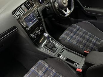 VOLKSWAGEN GOLF 1.4 TSI GTE