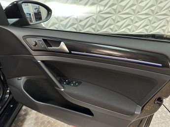 VOLKSWAGEN GOLF 1.4 TSI GTE