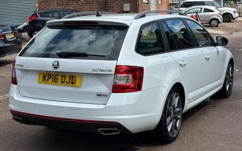 SKODA OCTAVIA 2.0 TDI vRS DSG Euro 6 (s/s) 5dr (SNav)