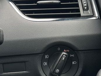 SKODA OCTAVIA 2.0 TDI vRS DSG Euro 6 (s/s) 5dr (SNav)