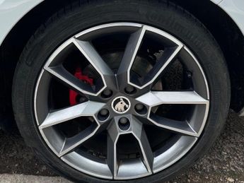 SKODA OCTAVIA 2.0 TDI vRS DSG Euro 6 (s/s) 5dr (SNav)
