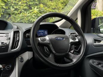 FORD C-MAX 2.0 TDCi Titanium