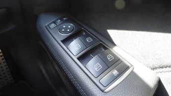 MERCEDES-BENZ E CLASS 2.1 E220 CDI AMG Sport