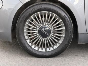 FIAT 500E 42kwh 118hp Electric Icon
