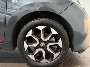 TOYOTA AYGO 1.0 VVT-i x-trend Funroof x-shift Euro 6 5dr