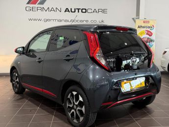 TOYOTA AYGO 1.0 VVT-i x-trend Funroof x-shift Euro 6 5dr