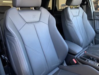 AUDI Q3 1.5 TFSI CoD 35 S line