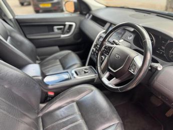 LAND ROVER DISCOVERY SPORT 2.0 TD4 HSE Black Auto 4WD Euro 6 (s/s) 5dr
