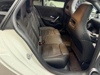MERCEDES-BENZ CLA 1.3 CLA200 AMG Line