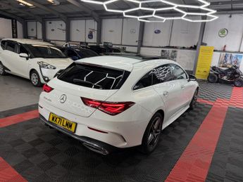 MERCEDES-BENZ CLA 1.3 CLA200 AMG Line