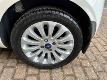 FORD KA 1.2 Zetec