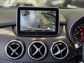 MERCEDES-BENZ B CLASS 2.1 B200d AMG Line Premium