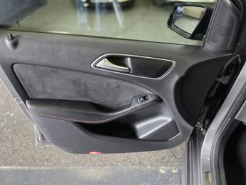 MERCEDES-BENZ B CLASS 2.1 B200d AMG Line Premium