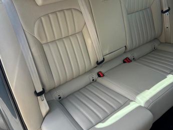 SKODA SUPERB 2.0 TDI Laurin & Klement DSG Auto 6Spd Euro 6 (s/s) 5dr