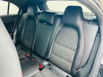 MERCEDES-BENZ A CLASS 2.1 A200d AMG Line (Premium) 7G-DCT Euro 6 (s/s) 5dr