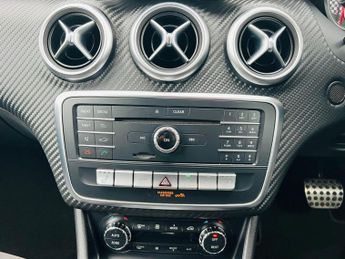 MERCEDES-BENZ A CLASS 2.1 A200d AMG Line (Premium) 7G-DCT Euro 6 (s/s) 5dr