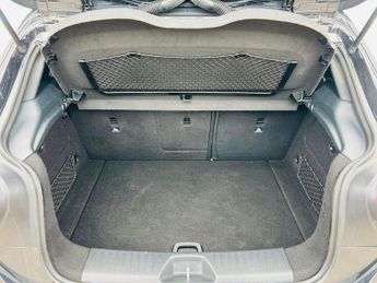 MERCEDES-BENZ A CLASS 2.1 A200d AMG Line (Premium) 7G-DCT Euro 6 (s/s) 5dr
