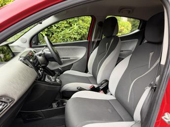 CHRYSLER YPSILON 1.2 S