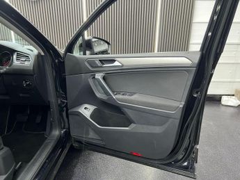 VOLKSWAGEN TIGUAN ALLSPACE 1.5 TSI EVO Match DSG Euro 6 (s/s) 5dr