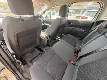 PEUGEOT 3008 1.6 HDi Active