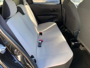 TOYOTA VITZ 1.0 AUTO 5DR