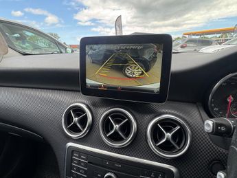MERCEDES-BENZ A CLASS 1.5 A180d Sport