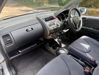 HONDA JAZZ 1.4 i-DSI SE CVT-7 5dr