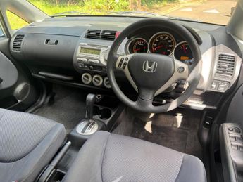HONDA JAZZ 1.4 i-DSI SE CVT-7 5dr