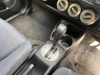HONDA JAZZ 1.4 i-DSI SE CVT-7 5dr