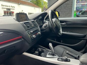 BMW 1 SERIES 2.0 116d SE 5-door