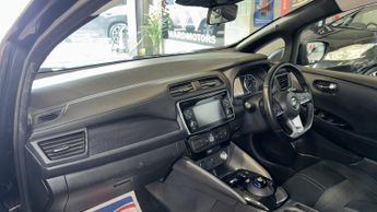 NISSAN LEAF 40kWh Acenta Electric Automatic Black 5dr 1 KEEPER+SATNAV+CRUISE
