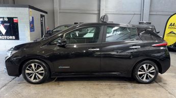 NISSAN LEAF 40kWh Acenta Electric Automatic Black 5dr 1 KEEPER+SATNAV+CRUISE