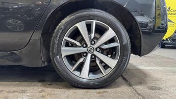 NISSAN LEAF 40kWh Acenta Electric Automatic Black 5dr 1 KEEPER+SATNAV+CRUISE