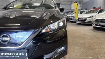 NISSAN LEAF 40kWh Acenta Electric Automatic Black 5dr 1 KEEPER+SATNAV+CRUISE