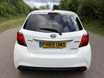 TOYOTA YARIS 1.5 VVT-h Icon