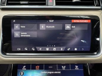 LAND ROVER RANGE ROVER VELAR 2.0 D240 R-Dynamic HSE Auto 4WD Euro 6 (s/s) 5dr