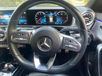 MERCEDES-BENZ CLA 2.0 CLA220d AMG Line (Premium) Coupe 8G-DCT Euro 6 (s/s) 4dr