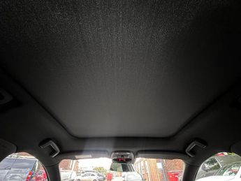 VOLVO V40 2.0 D4 R-Design Lux Nav Geartronic Euro 6 (s/s) 5dr