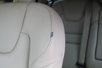 VOLVO V60 2.0 Inscription B3 (Petrol) FWD