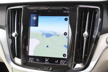 VOLVO V60 2.0 Inscription B3 (Petrol) FWD