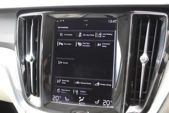 VOLVO V60 2.0 Inscription B3 (Petrol) FWD