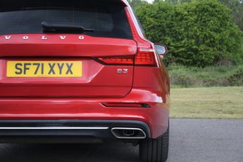 VOLVO V60 2.0 Inscription B3 (Petrol) FWD