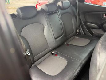 HYUNDAI IX35 1.7 CRDi SE Euro 5 (s/s) 5dr