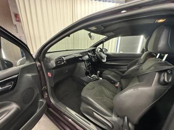 DS AUTOMOBILES DS 3 1.6 BlueHDi Elegance Euro 6 (s/s) 3dr