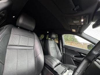 LAND ROVER RANGE ROVER EVOQUE 2.0 D150 R-Dynamic S