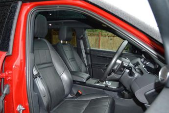 LAND ROVER RANGE ROVER EVOQUE 2.0 D150 R-Dynamic S