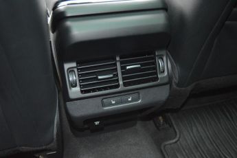 LAND ROVER RANGE ROVER EVOQUE 2.0 D150 R-Dynamic S