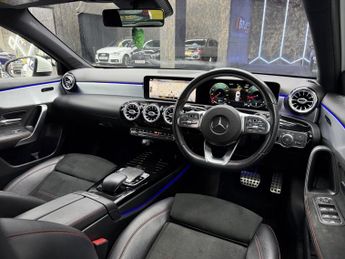MERCEDES-BENZ A CLASS 1.3 A200 AMG Line